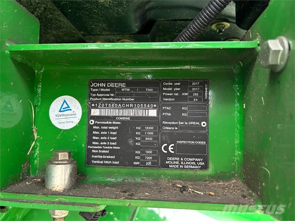 John Deere T560 Combine harvesters