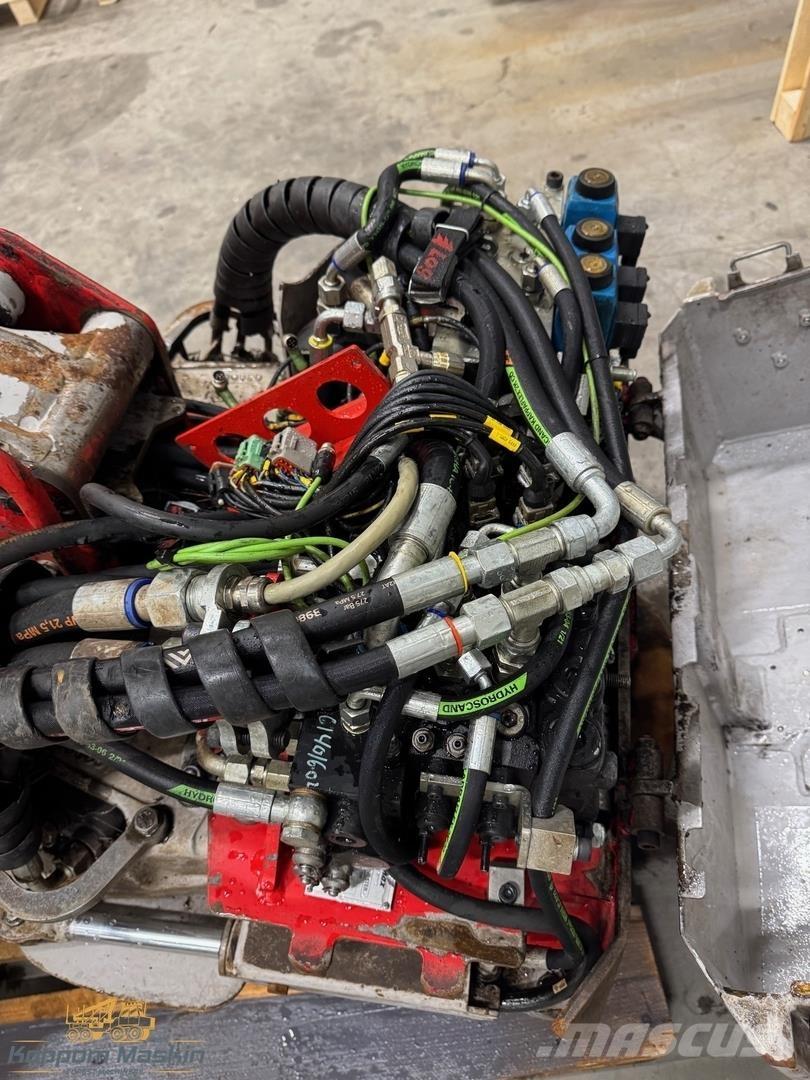 Log Max 3000T Harvester heads