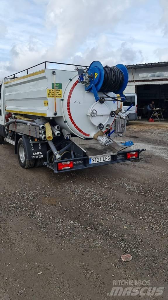 Iveco Daily 70C14GNC Debris removal equipment