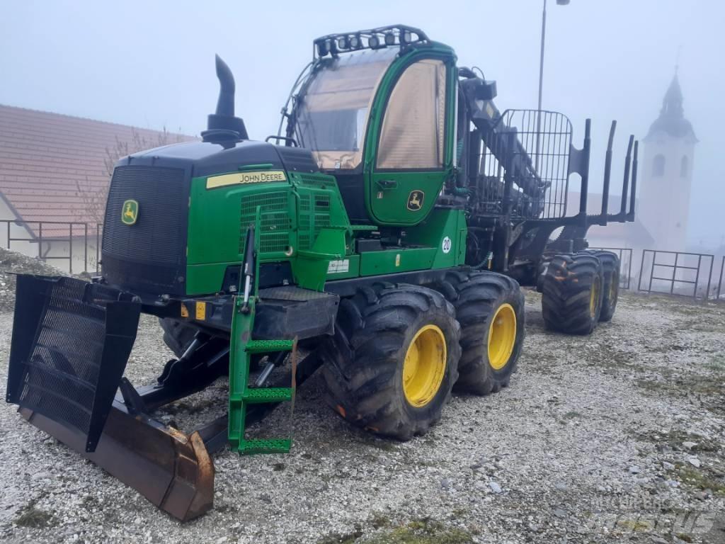 John Deere 1510G Forwarders