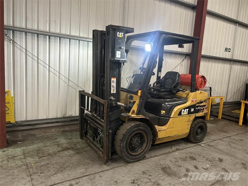 CAT GP30NT LPG trucks
