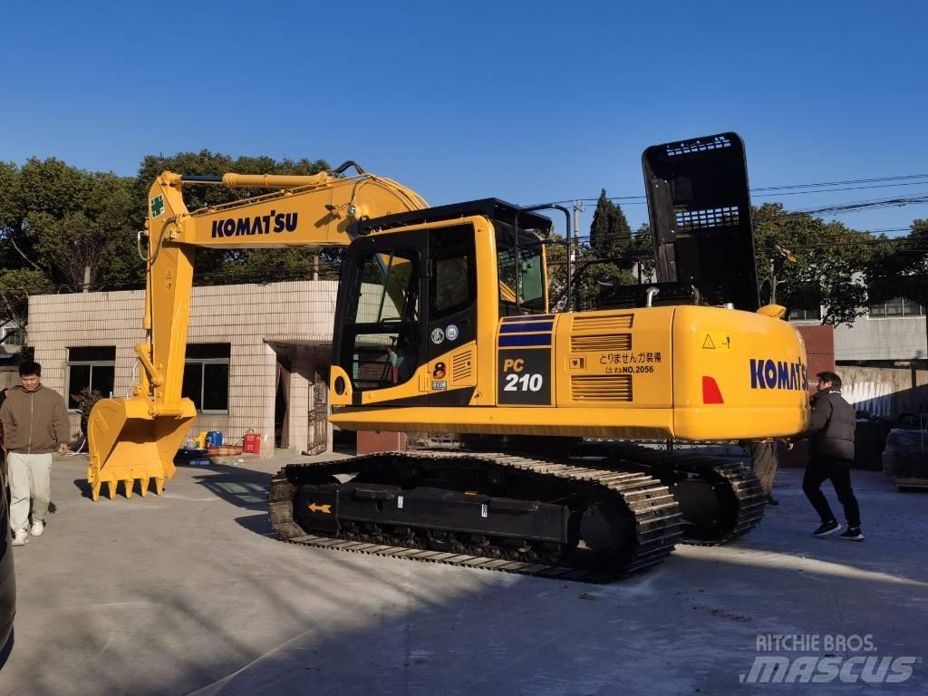 Komatsu PC 210-8 Crawler excavators
