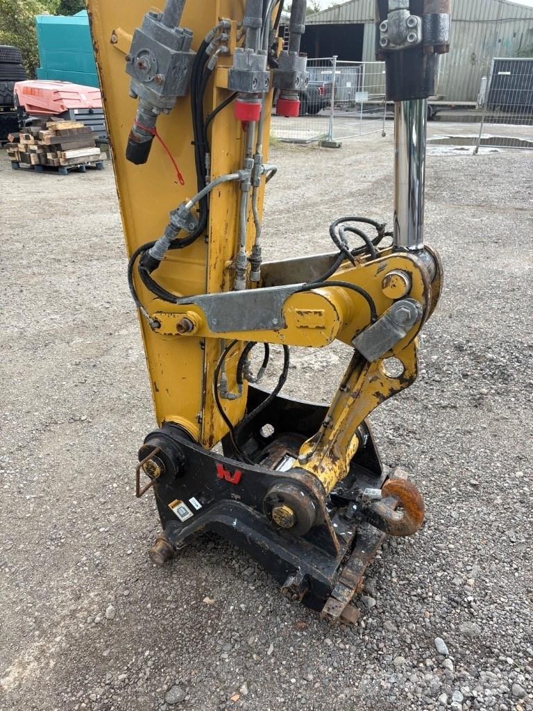 CAT M 313 D Mono Wheeled excavators