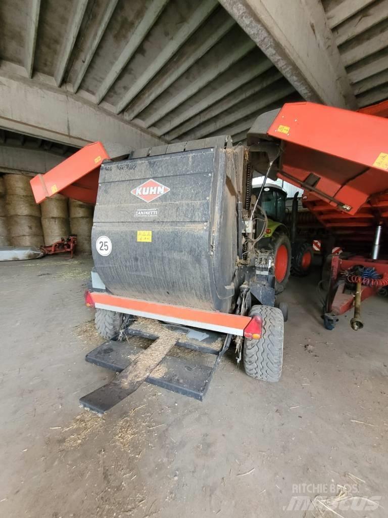 Kuhn VB 2160 Round balers