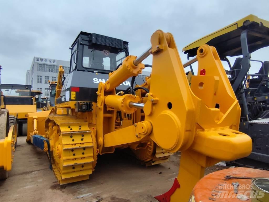 Shantui SD32 Crawler dozers