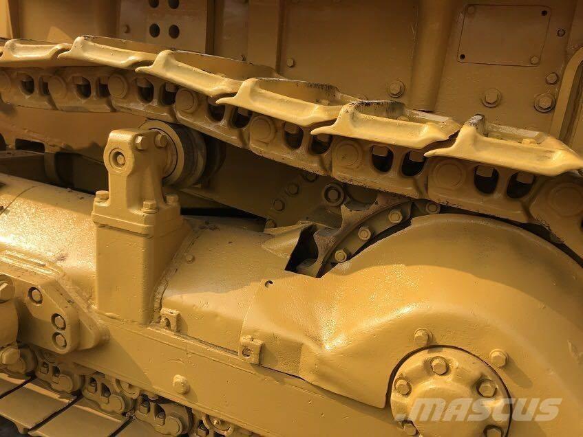 Shantui SD 22 Crawler dozers