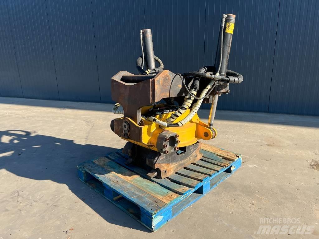 Engcon EC30 - S70 Rotators