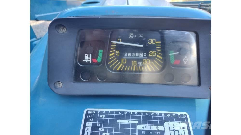 New Holland 3010 Tractors