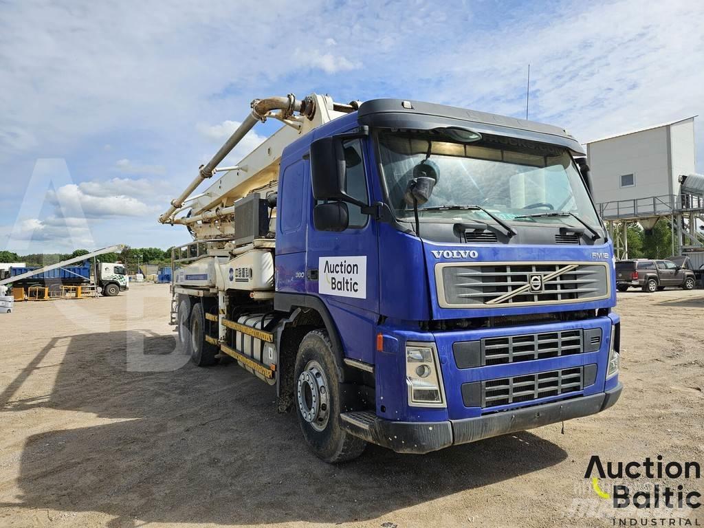 Volvo FM12 Concrete pump trucks