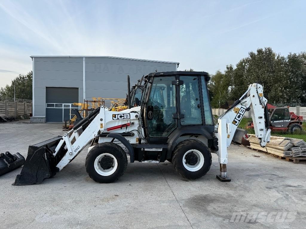 JCB 3 CX Backhoe loaders