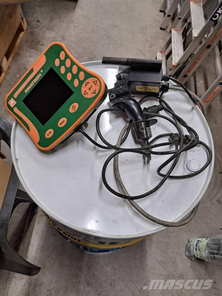 Amazone Ux 3200 20m Trailed sprayers