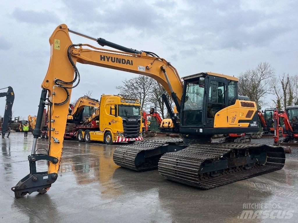 Hyundai HX140LC Crawler excavators