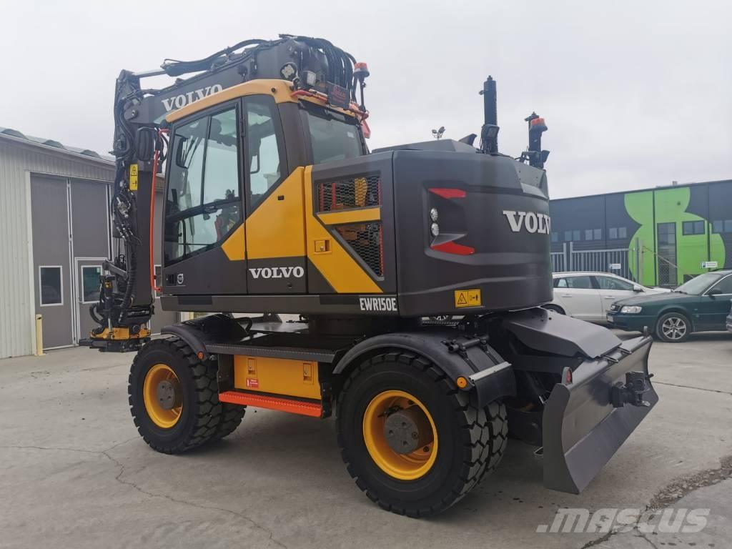 Volvo EWR 150 E Wheeled excavators