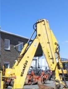 Komatsu WB97 Lanças Chassis and suspension