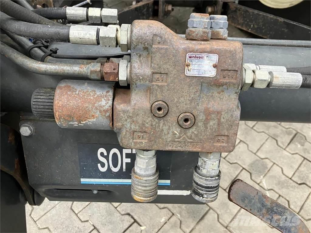 Hürlimann XT 909 Tractors