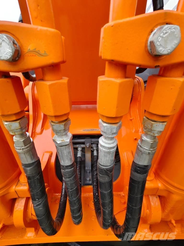 Hitachi EX 120 Crawler excavators