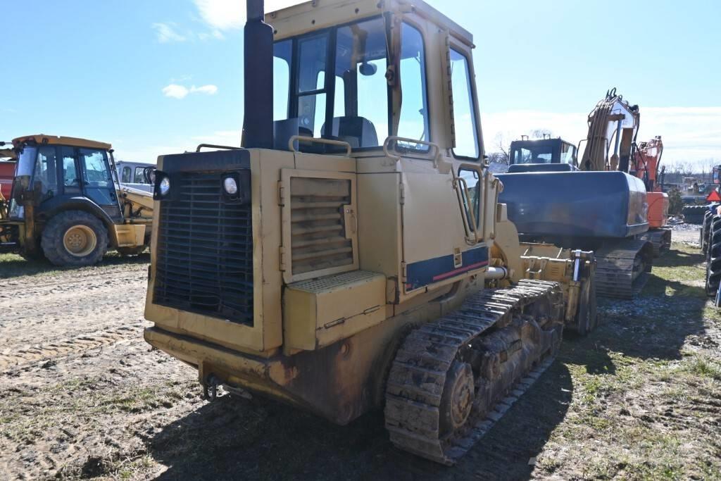 CAT 943 Crawler loaders