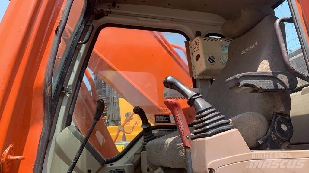 Doosan DH 300 LC-7 Crawler excavators