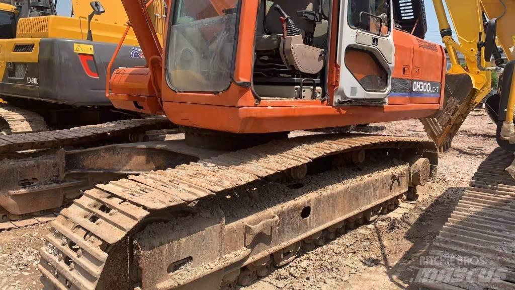 Doosan DH 300 LC-7 Crawler excavators