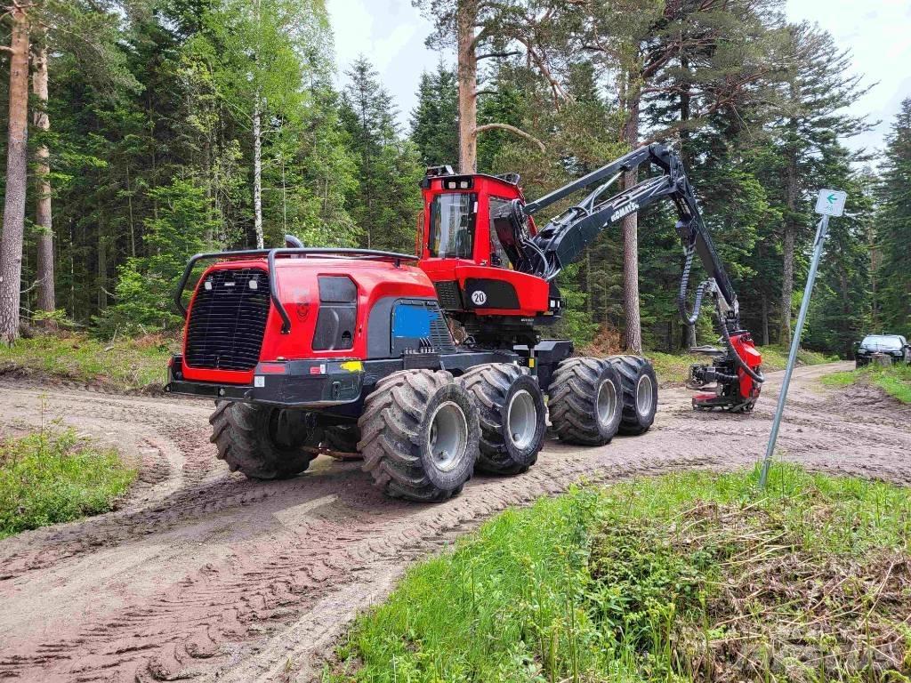 Komatsu 931 XC Harvesters