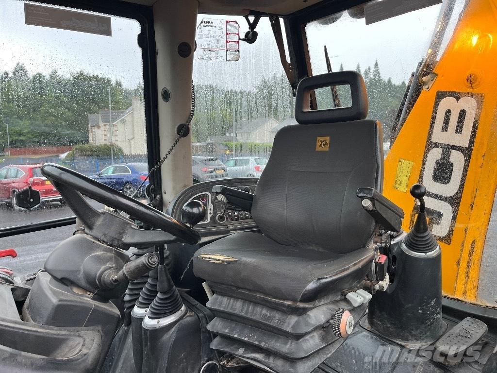 JCB 3CX Backhoe loaders