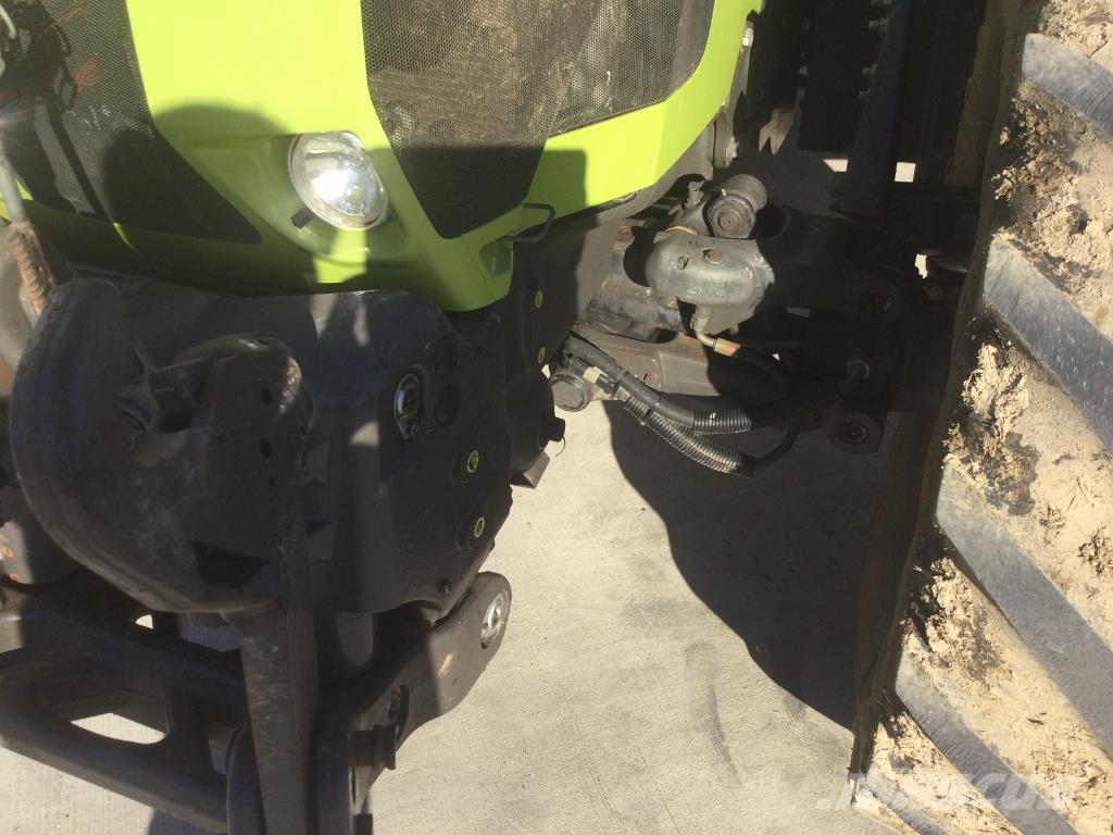 CLAAS ARION 620 Tractors