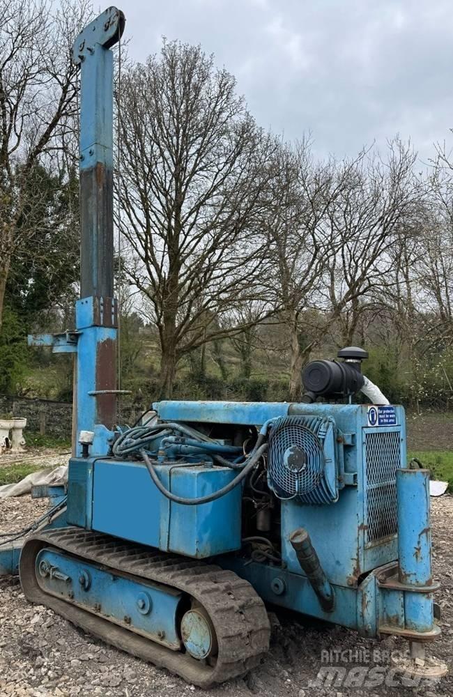 Bauer BG24 Piling rigs