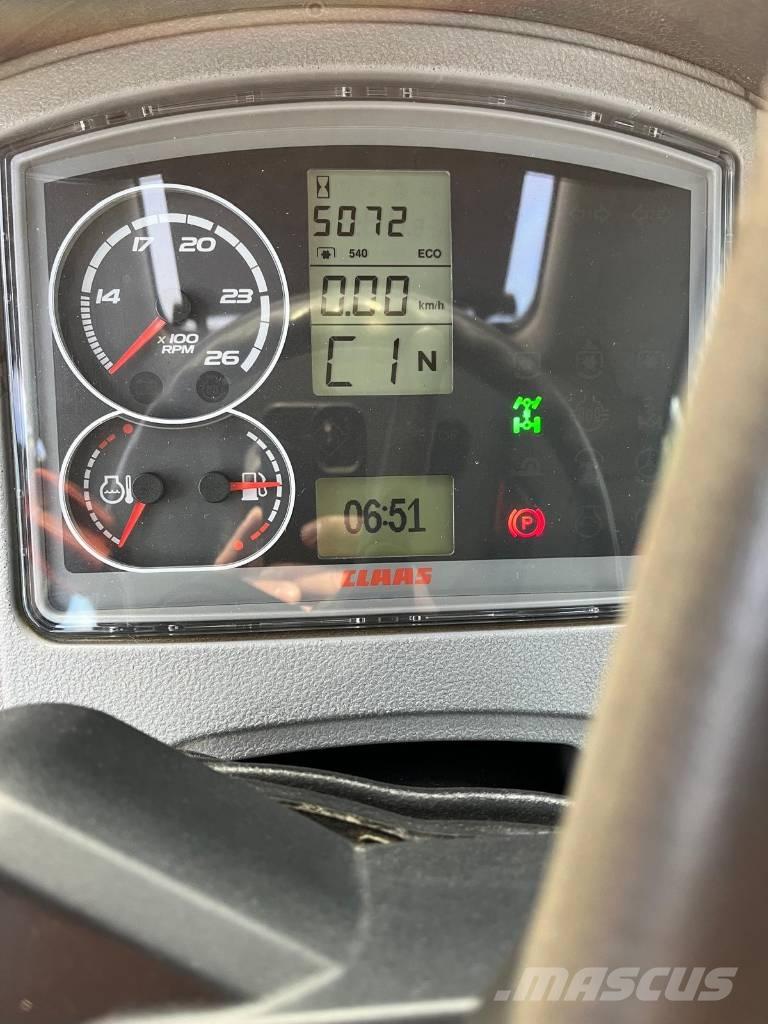 CLAAS Arion 640 CIS Tractors