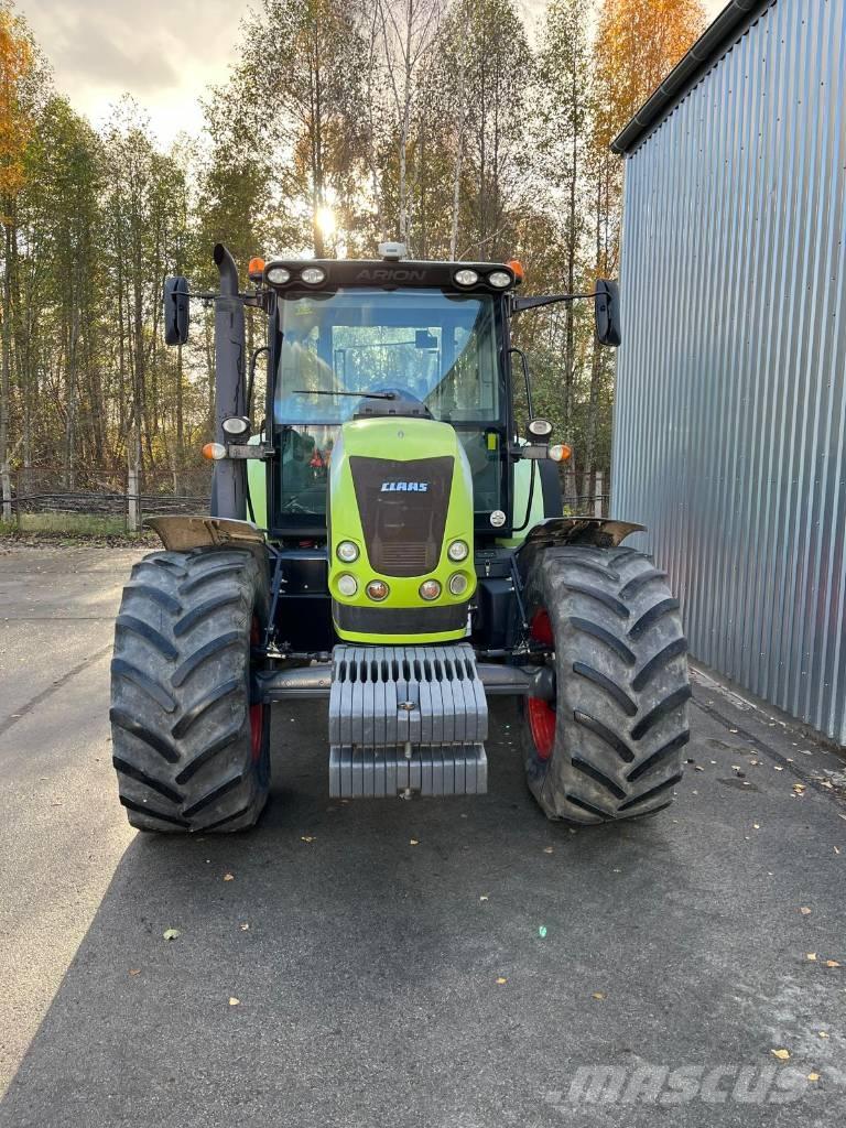 CLAAS Arion 640 CIS Tractors