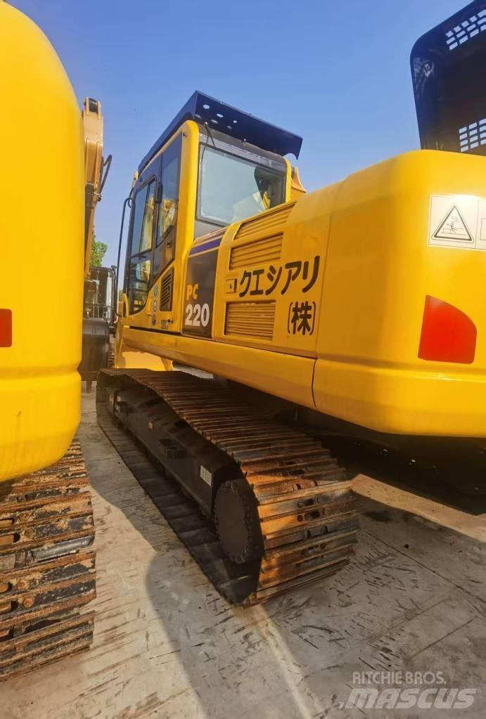 Komatsu PC 220 Crawler excavators