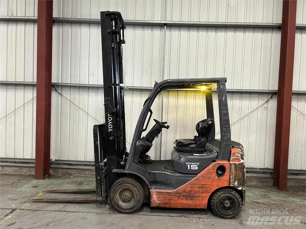 Toyota 02-8FDF15 Diesel trucks