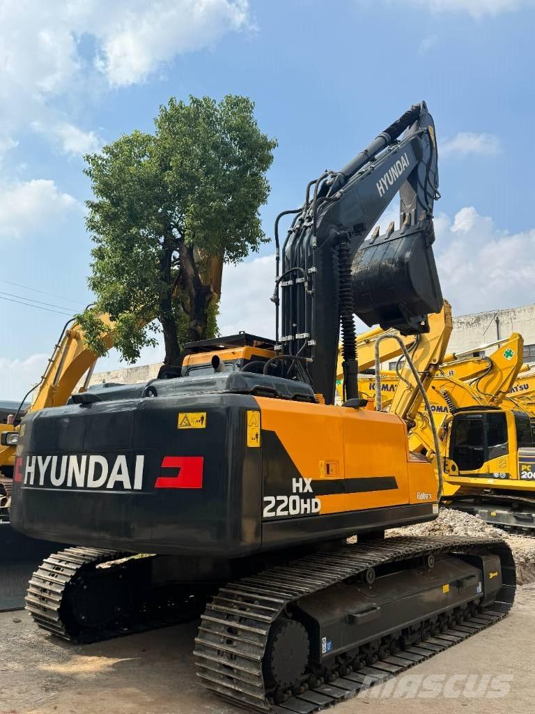 Hyundai HX220HD Crawler excavators