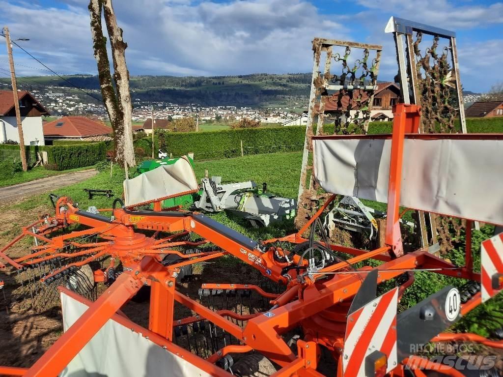 Kuhn GA6632 Windrowers