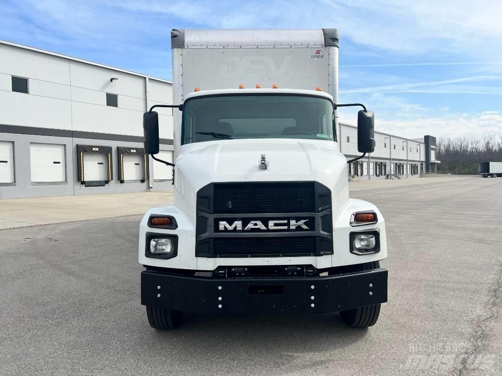 Mack MD 6 Box body trucks
