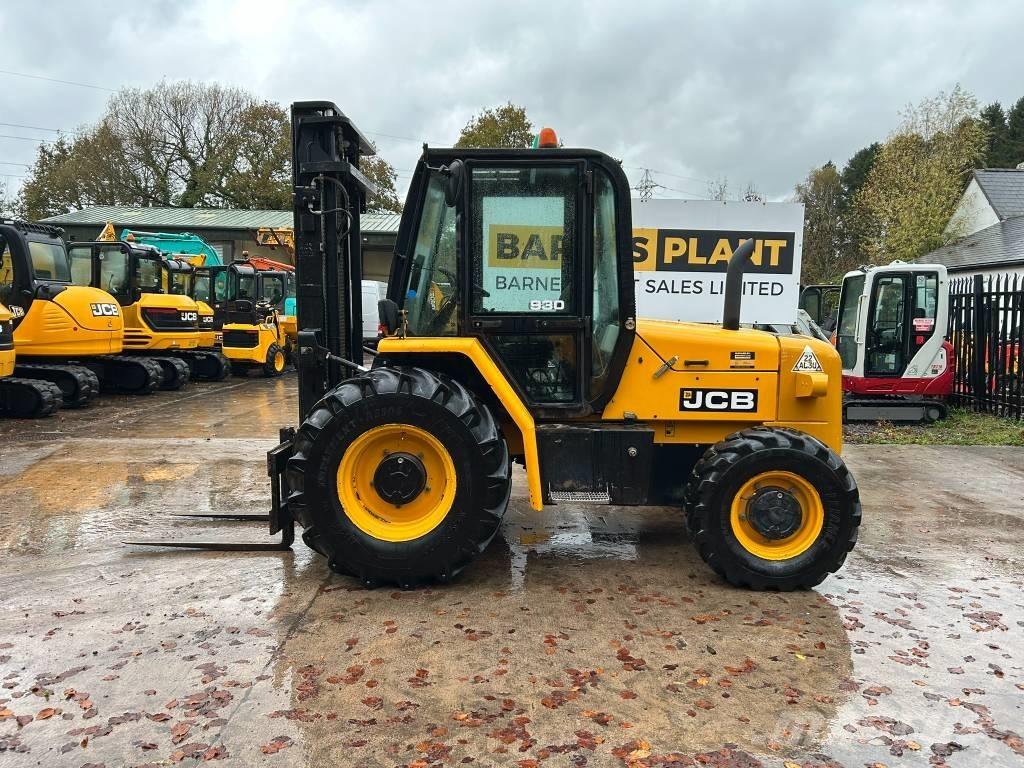 JCB 930 RTFL Rough terrain trucks