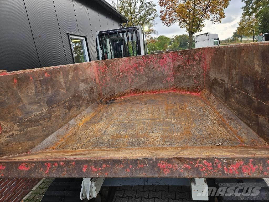 Takeuchi TCR50-2 Tracked dumpers