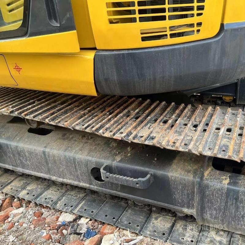 Komatsu PC 138 Crawler excavators