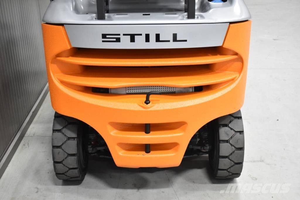 Still RX 70-18 T LPG trucks