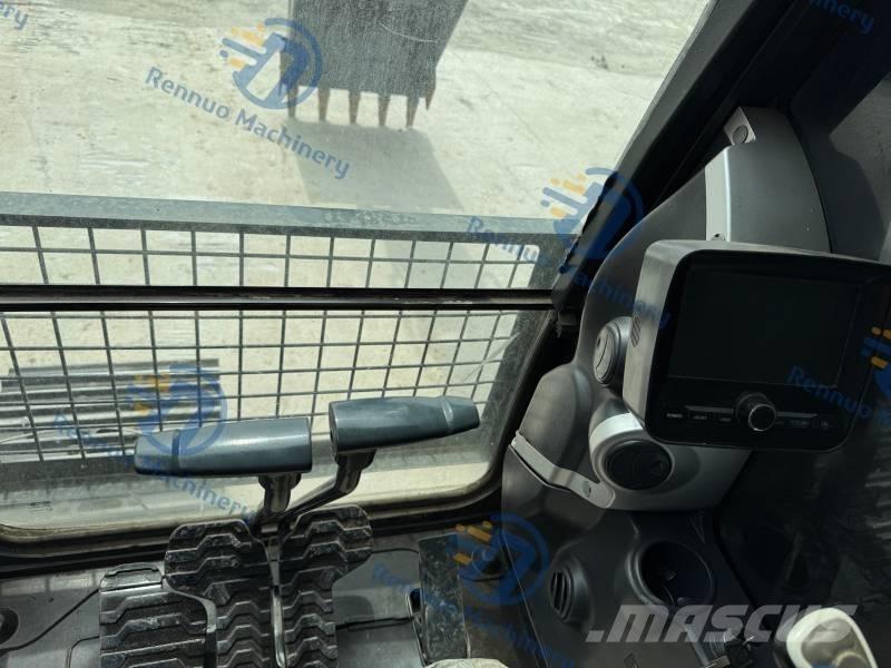Hyundai 225 LC-9S Crawler excavators