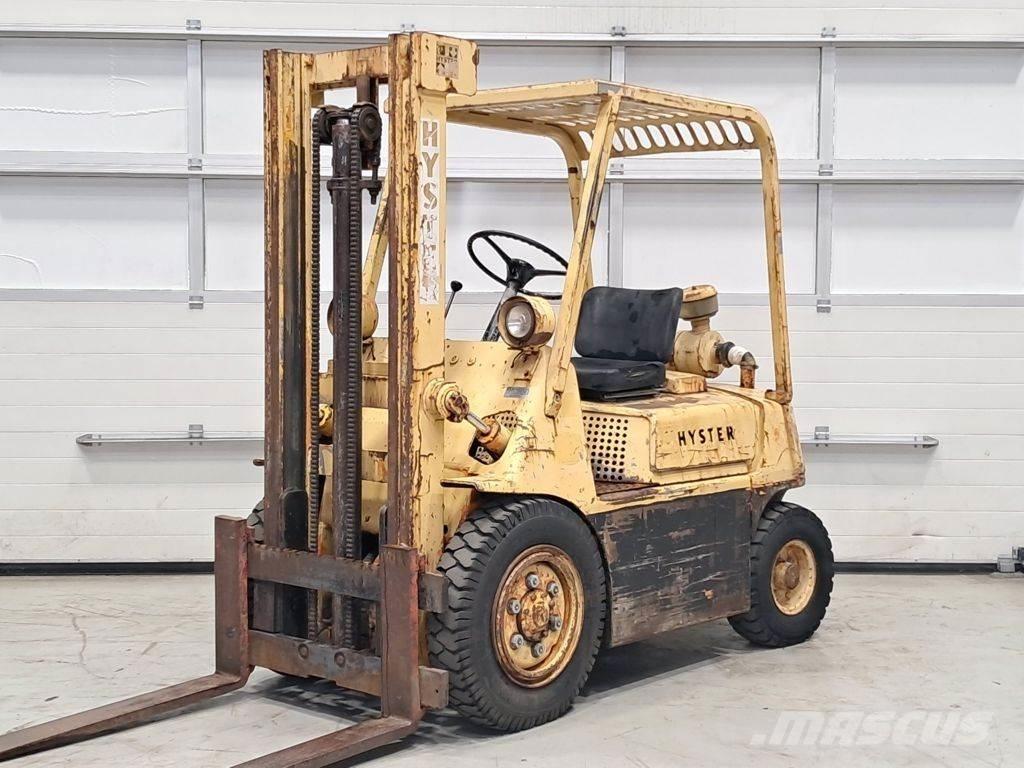 Hyster H2.50J Diesel trucks