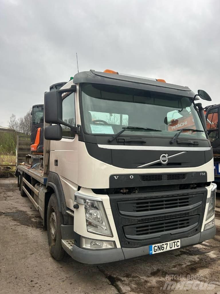 Volvo FM 11 330 Beavertail Flatbed / winch trucks