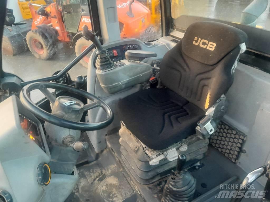JCB TM 320 Telehandlers for agriculture
