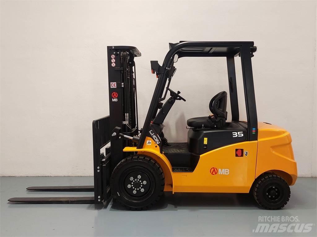  EFL353 Electric forklift trucks