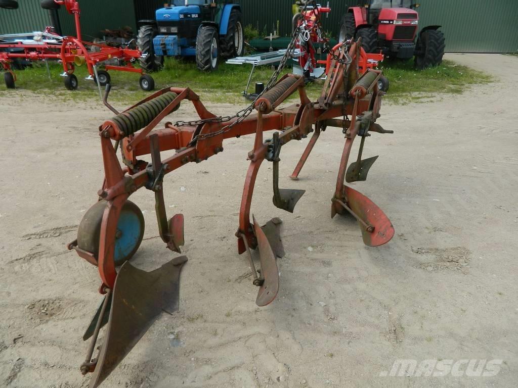Fraugde 3 Conventional ploughs