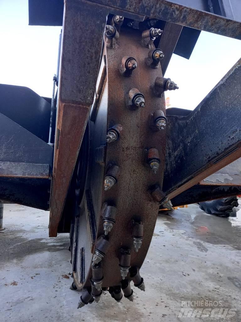 Bobcat WS 32 Trenchers