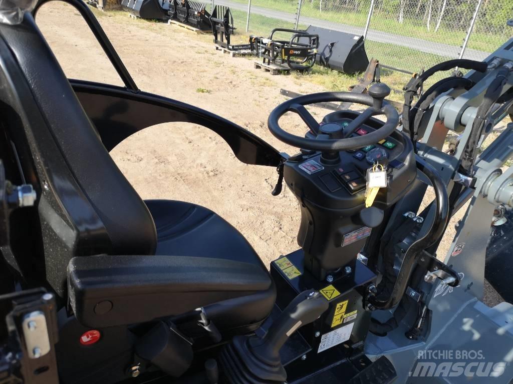 GiANT 1500 Multi purpose loaders