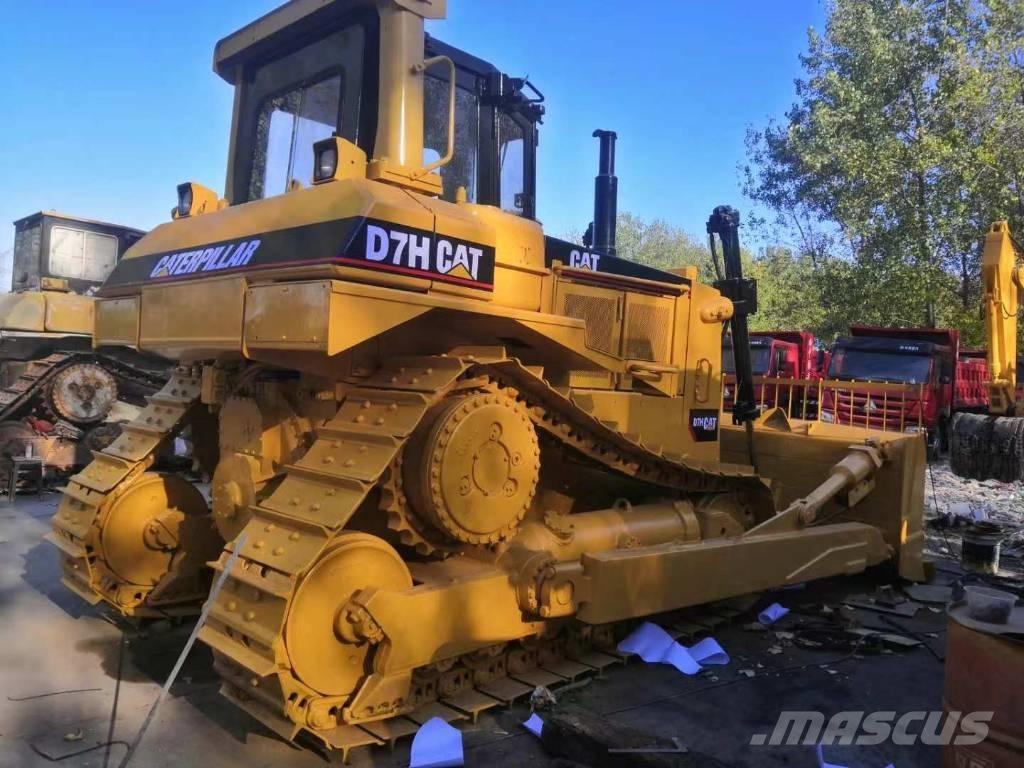 CAT D7H Crawler dozers