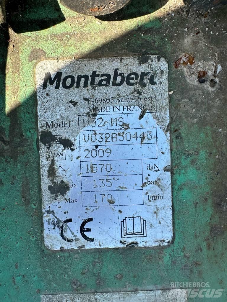 Montabert V 32 Hammers / Breakers
