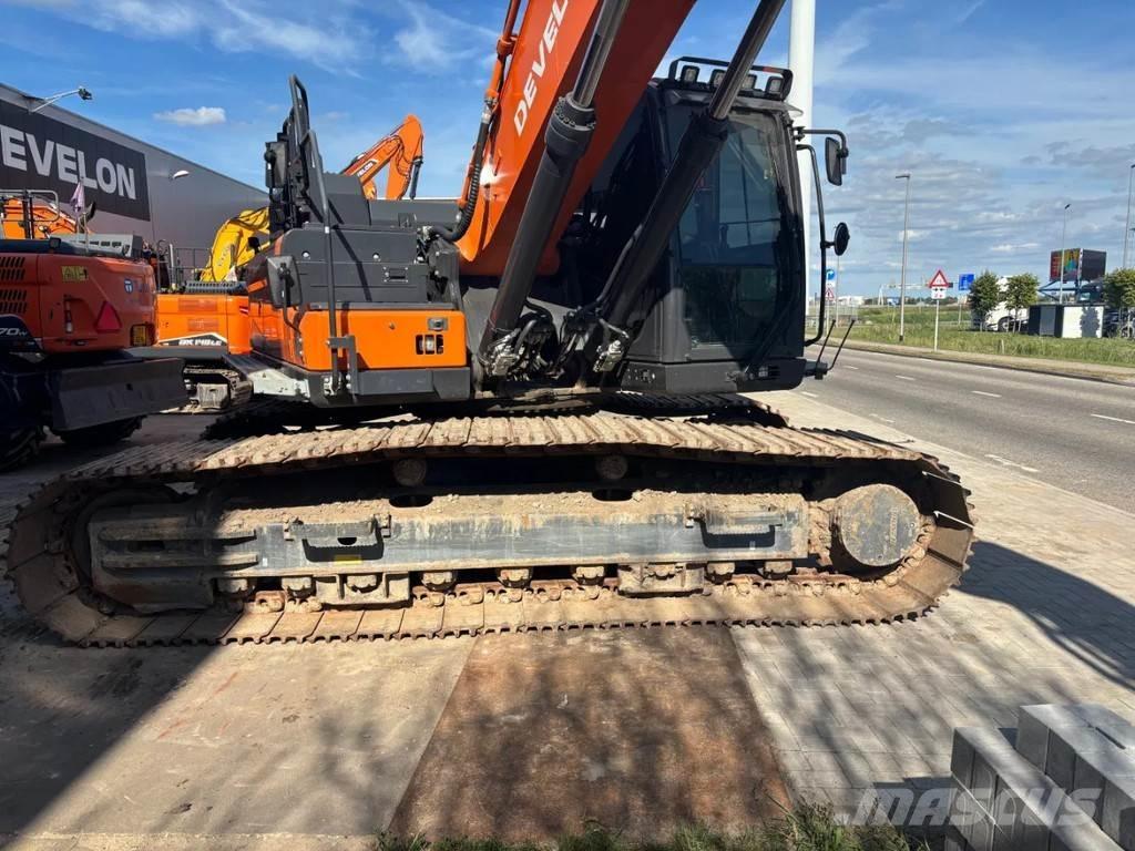 Develon DX300LC-7K Crawler excavators