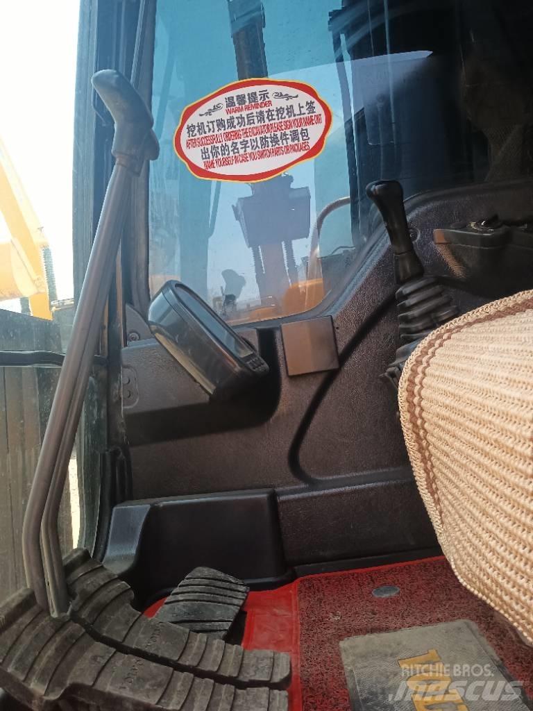 Volvo EC 240 Crawler excavators